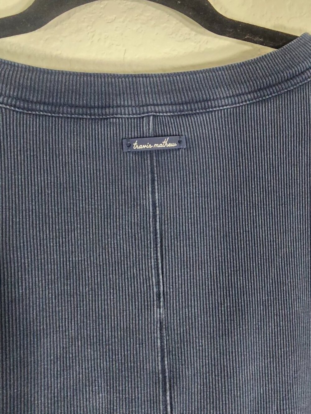 Travis Mathew Button Up Shirt Women Large Blue V Neck Ribbed Fitted Casual - Picture 6 of 8